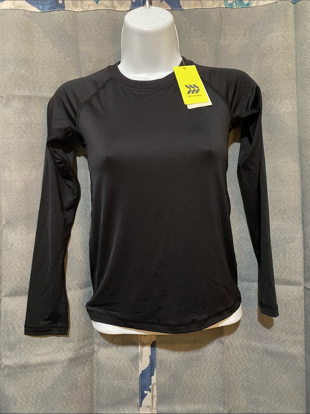 all in motion Black Long-Sleeve Crew Neck Performance Tee